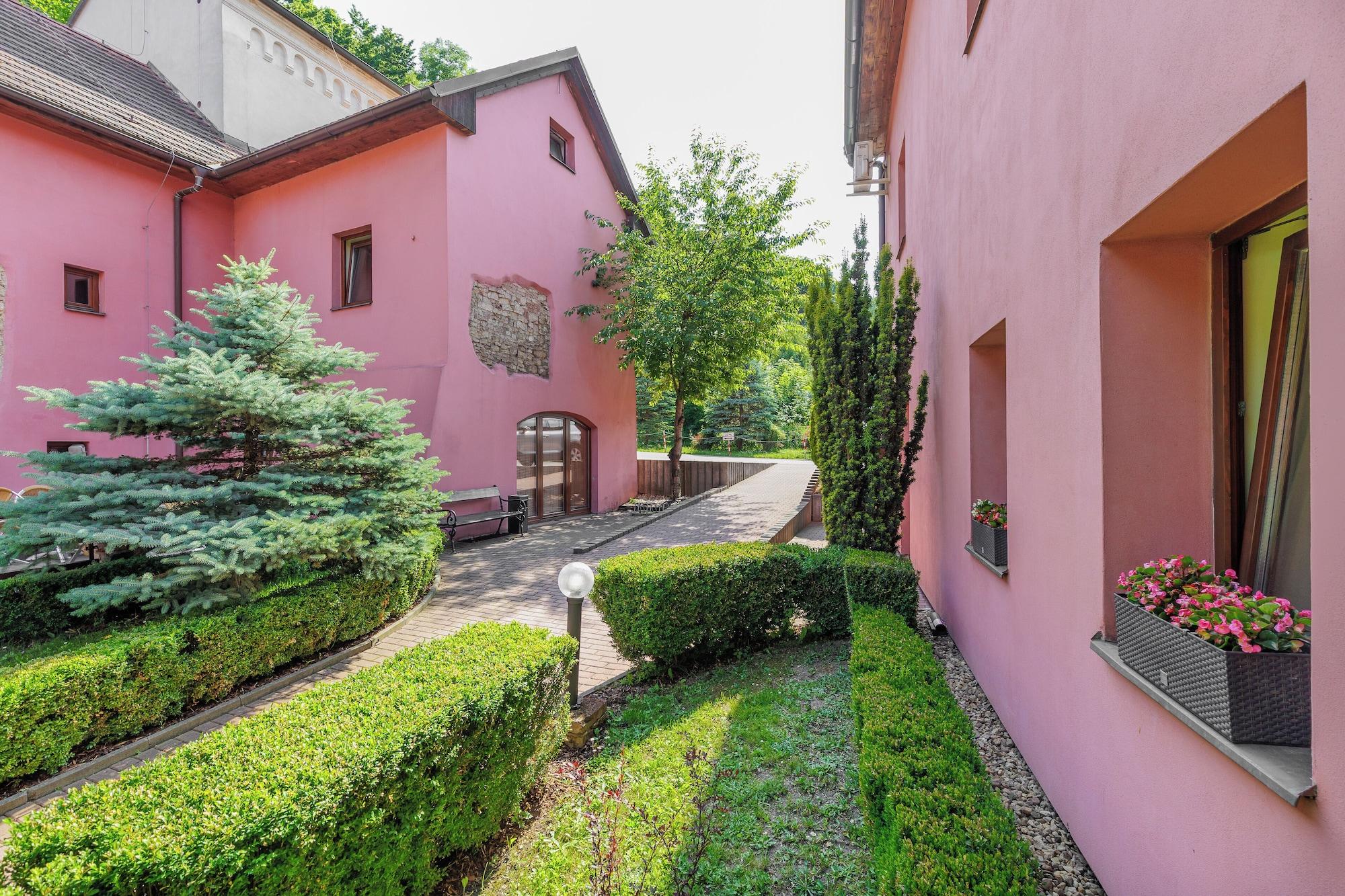 Vista Exterior Hotel Stary Pivovar