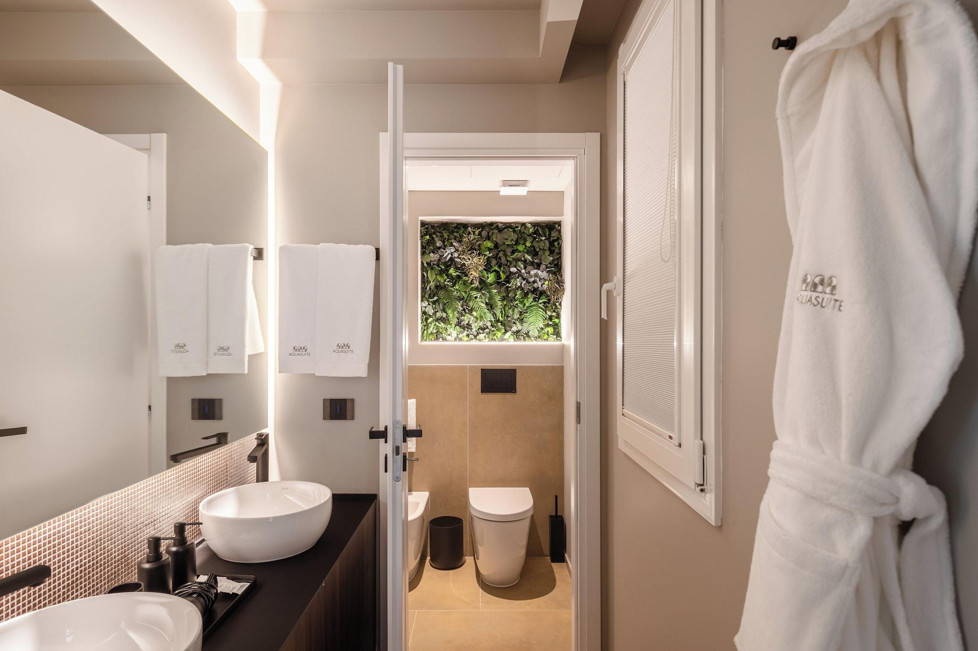 Equipamiento de Habitación Aquasuite