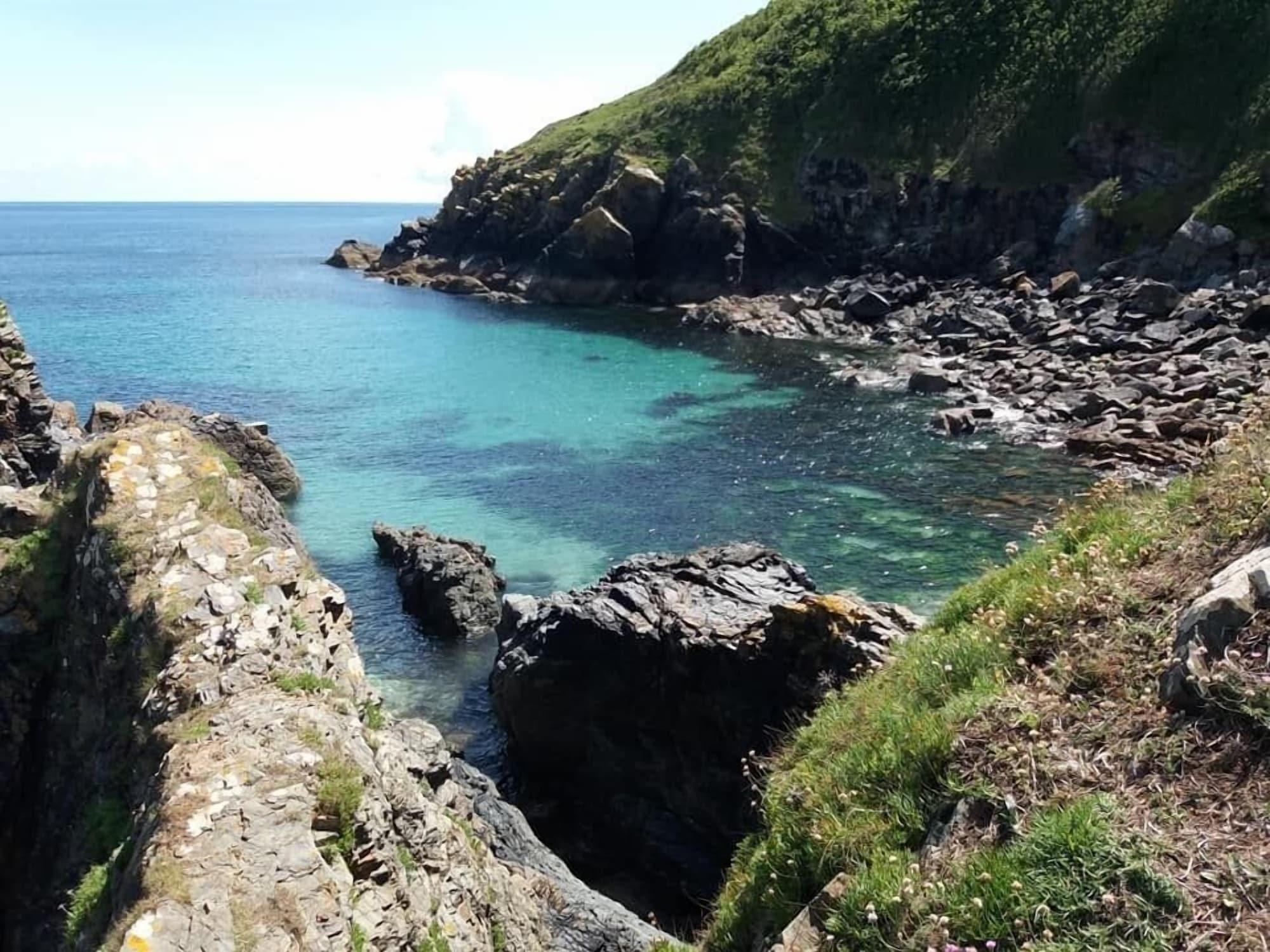 Vista Exterior Cadgwith Cove Inn