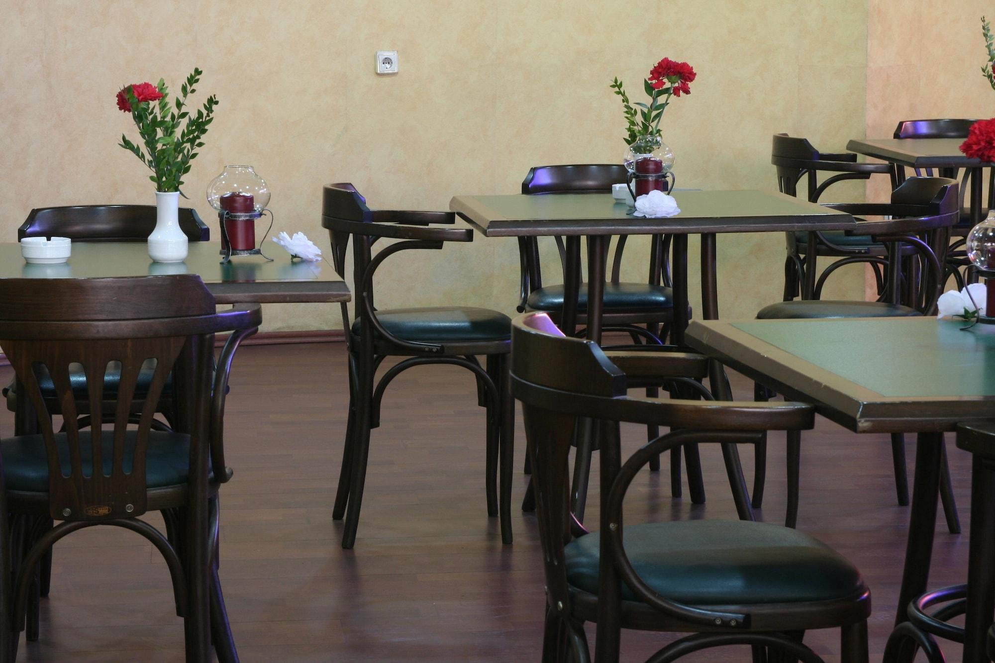 Bar/Salón Surmeli Adana Hotel