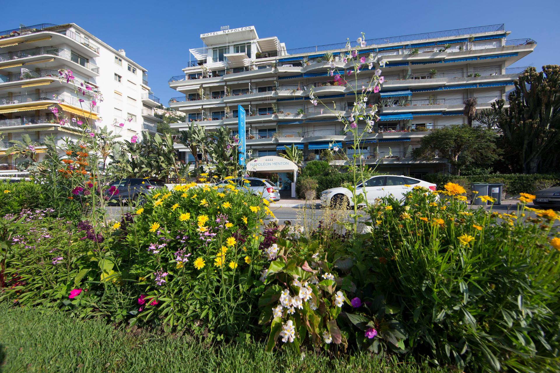 Vista Exterior Hotel Napoleon