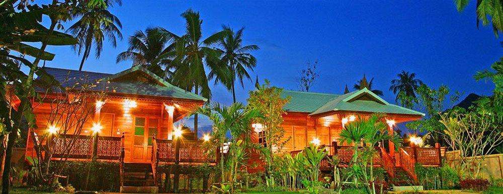 Varios Thai Villa Resort
