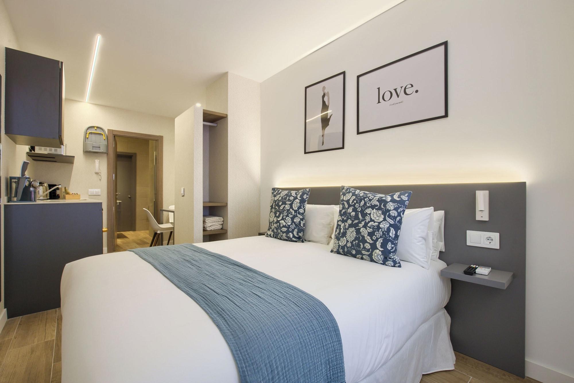 Habitación Dobo Madrid Río