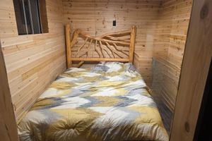 Alquiler Vacacional - Bear Necessity Cabin Melstrand, MI