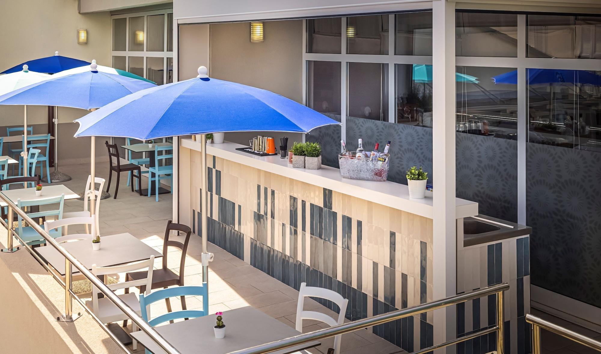 Bar/Salón Sunny Rabac by Valamar