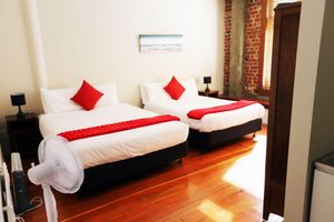 Alojamiento - Aura Hotel
