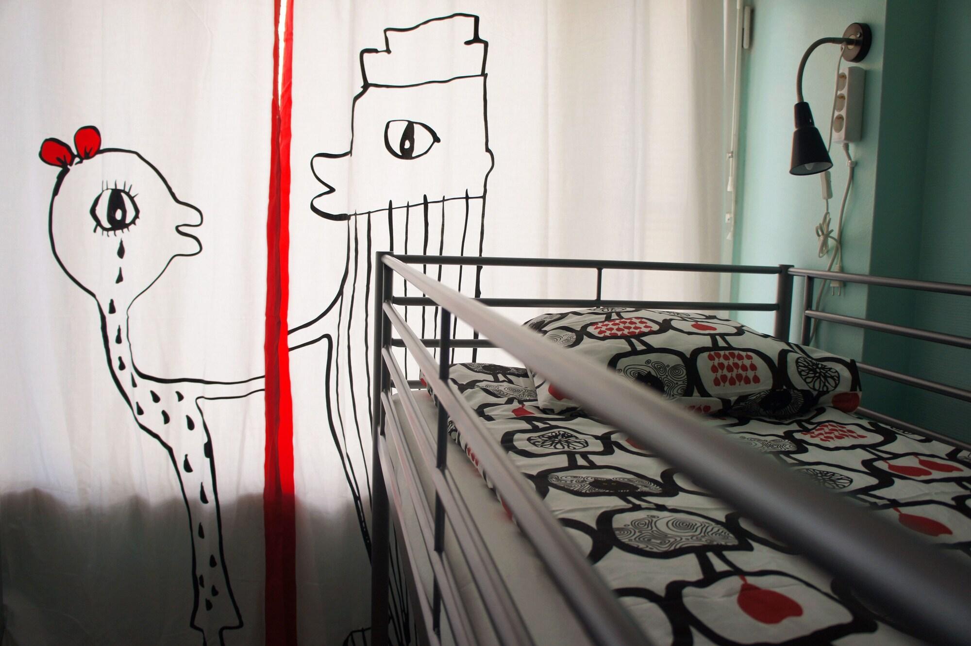 Varios SweetDream Guesthouse - Hostel
