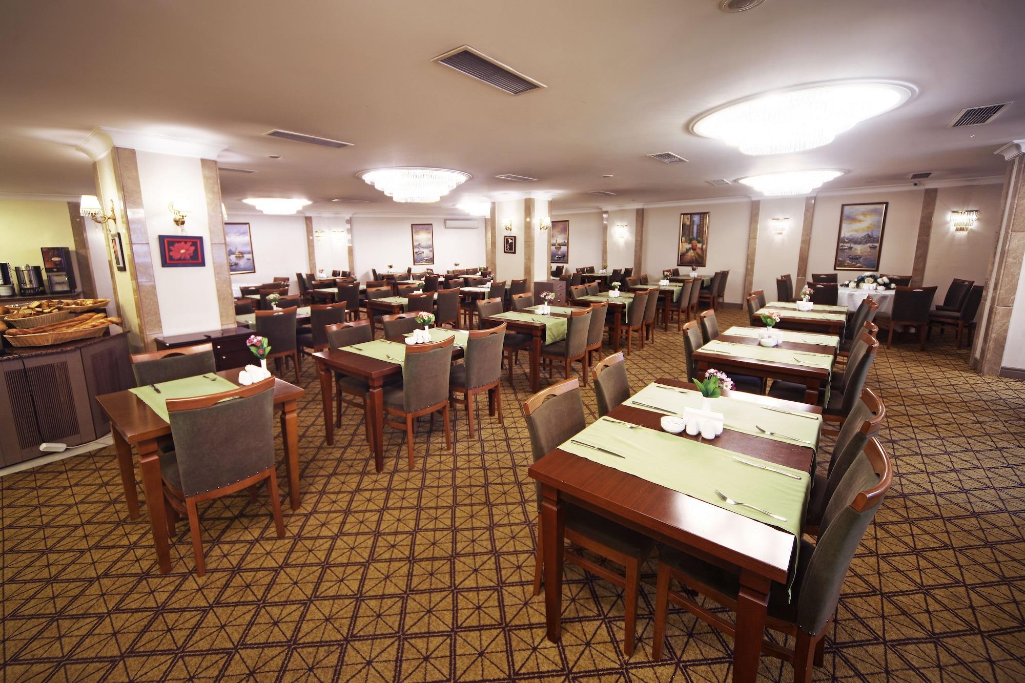 Restaurant The Parma Hotel Downtown
