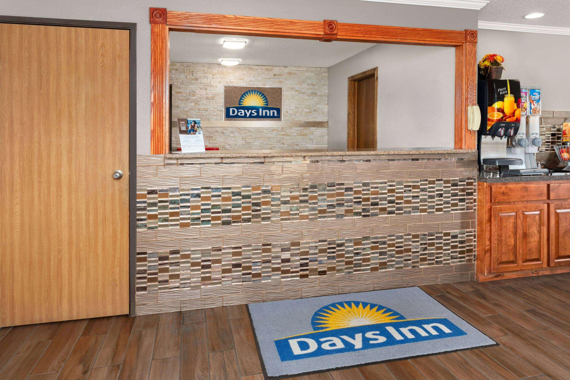Vista Lobby Days Inn by Wyndham Ogallala