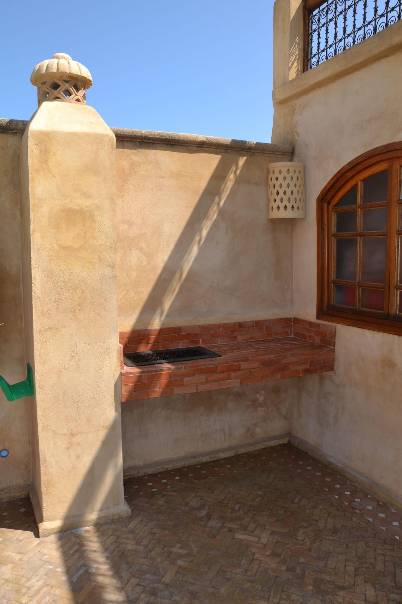 Varios Riad Amaris