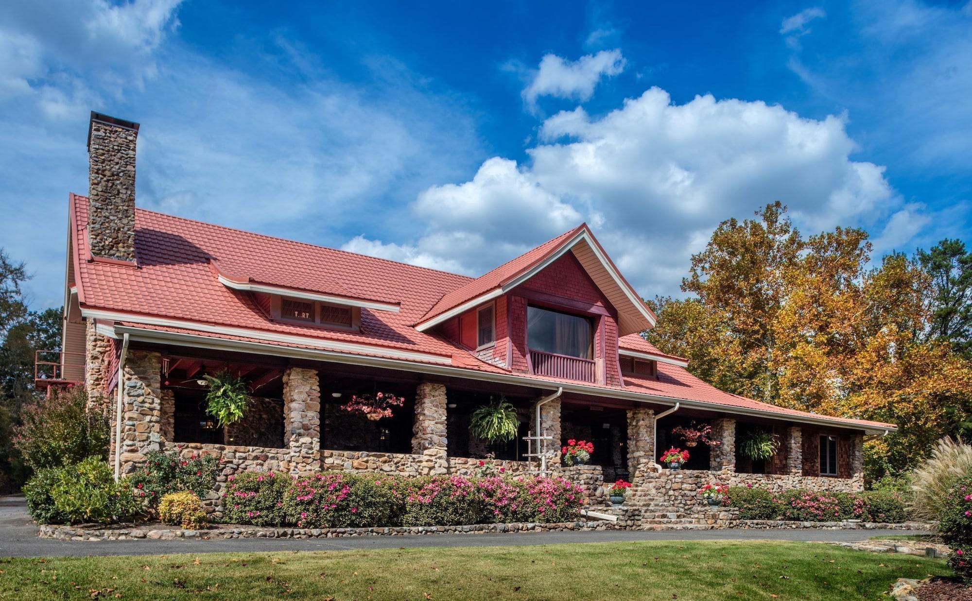 Varios Hilltop Manor Bed and Breakfast