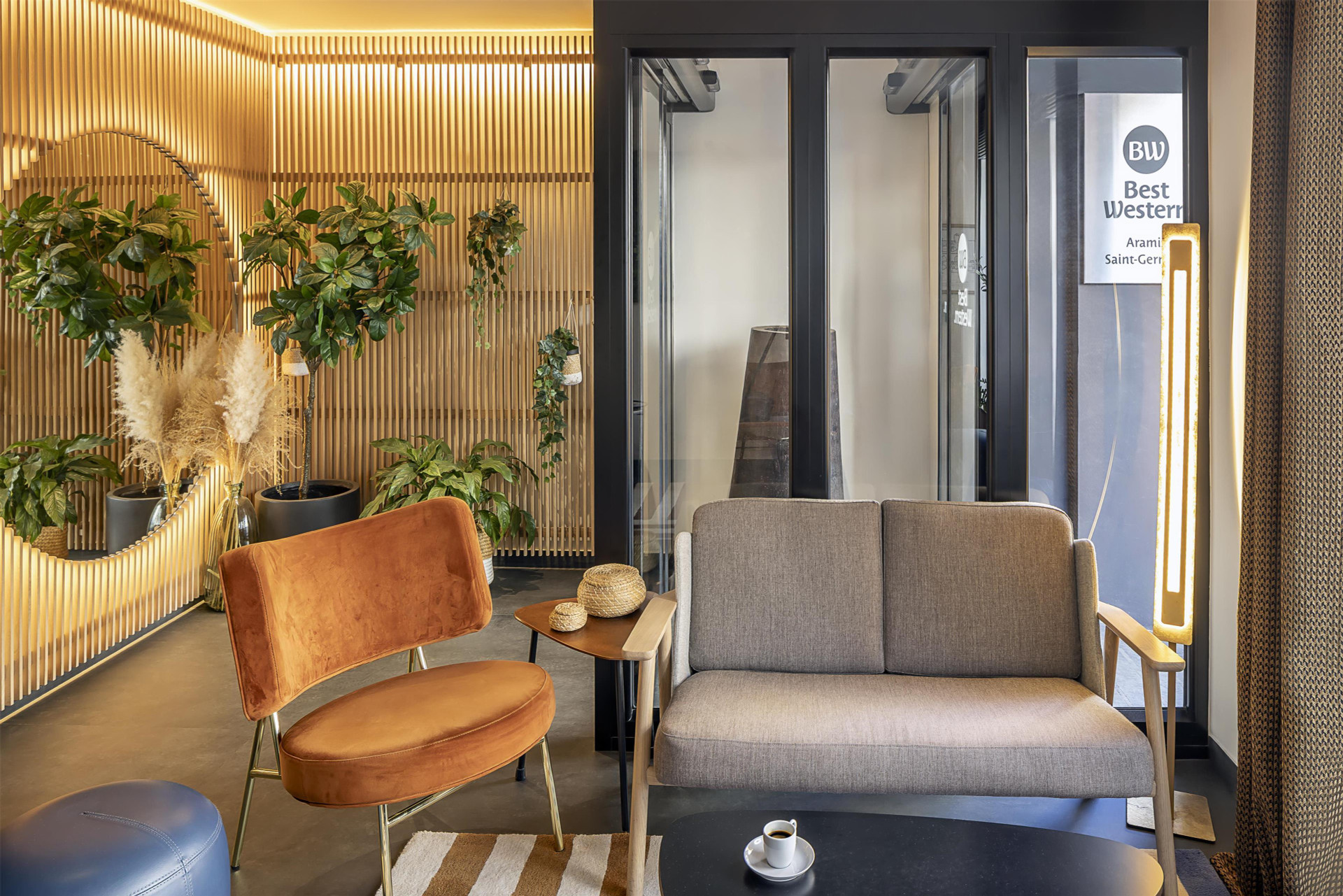 Vista Lobby Best Western Aramis Saint-Germain