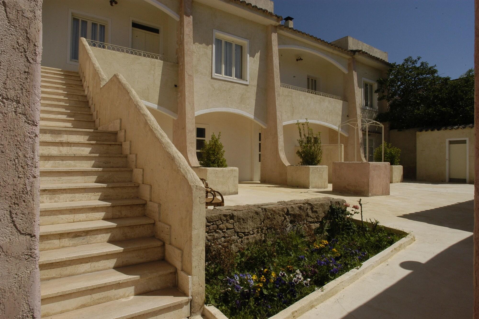 Vista Lobby Albergo Diffuso Omu Axiu