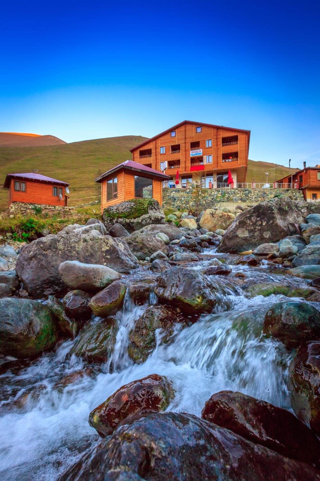Vista Exterior Yedigoller Hotel & Restaurant