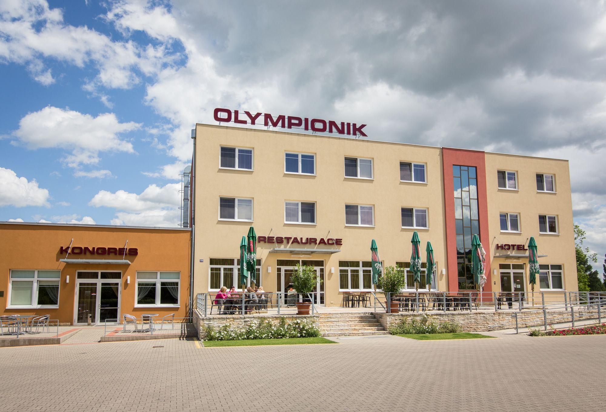 Vista Exterior Hotel Olympionik