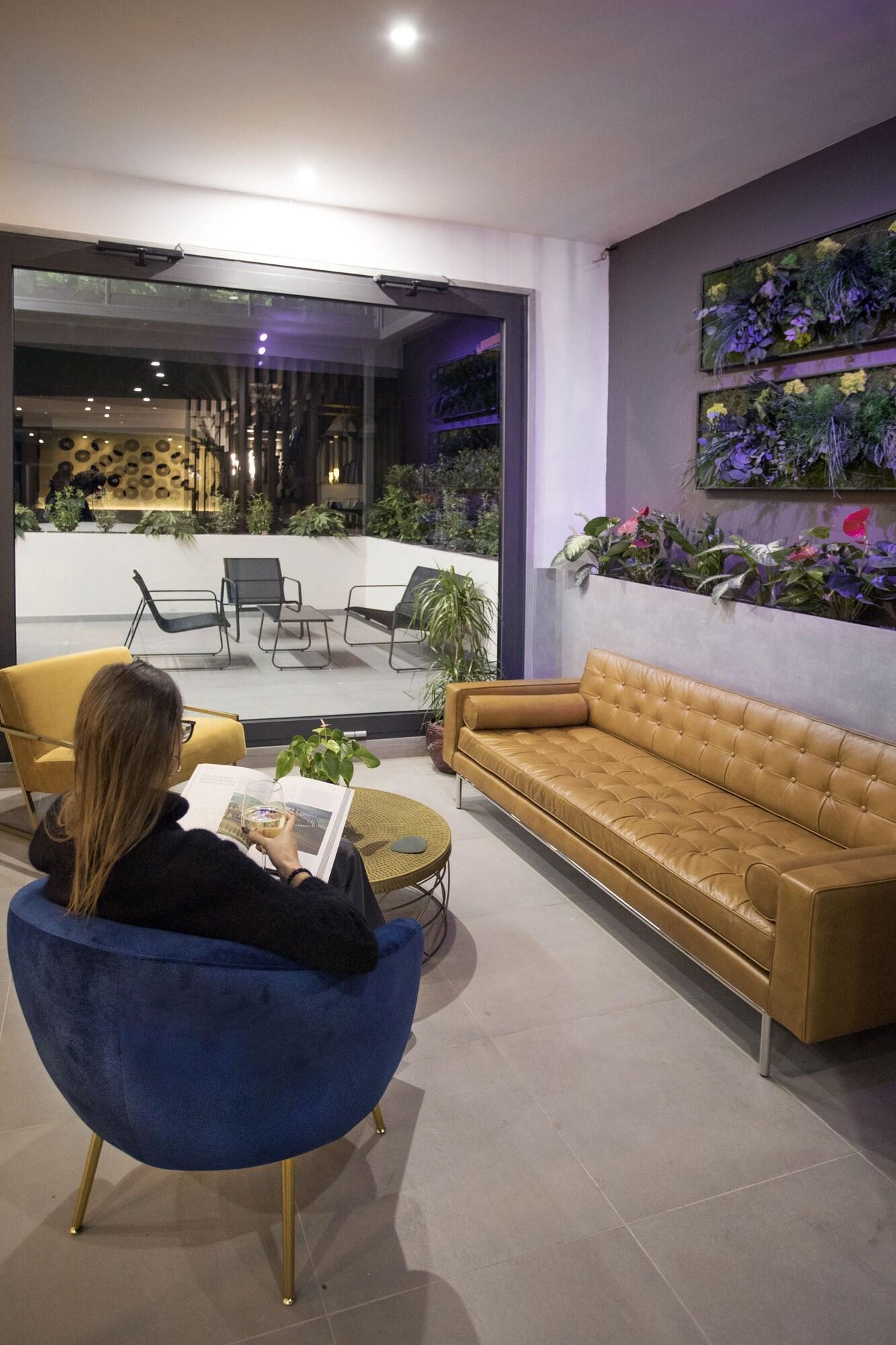 Vista Lobby Moody smart & comfy Hotel