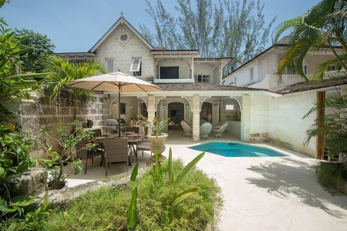 Varios Waverly House 3 Bedroom Townhouse