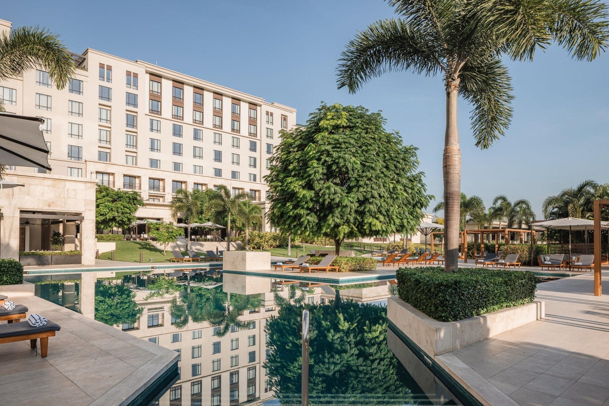 Vista Piscina The Santa Maria, A Luxury Collection Hotel & Golf Resort, Panama City