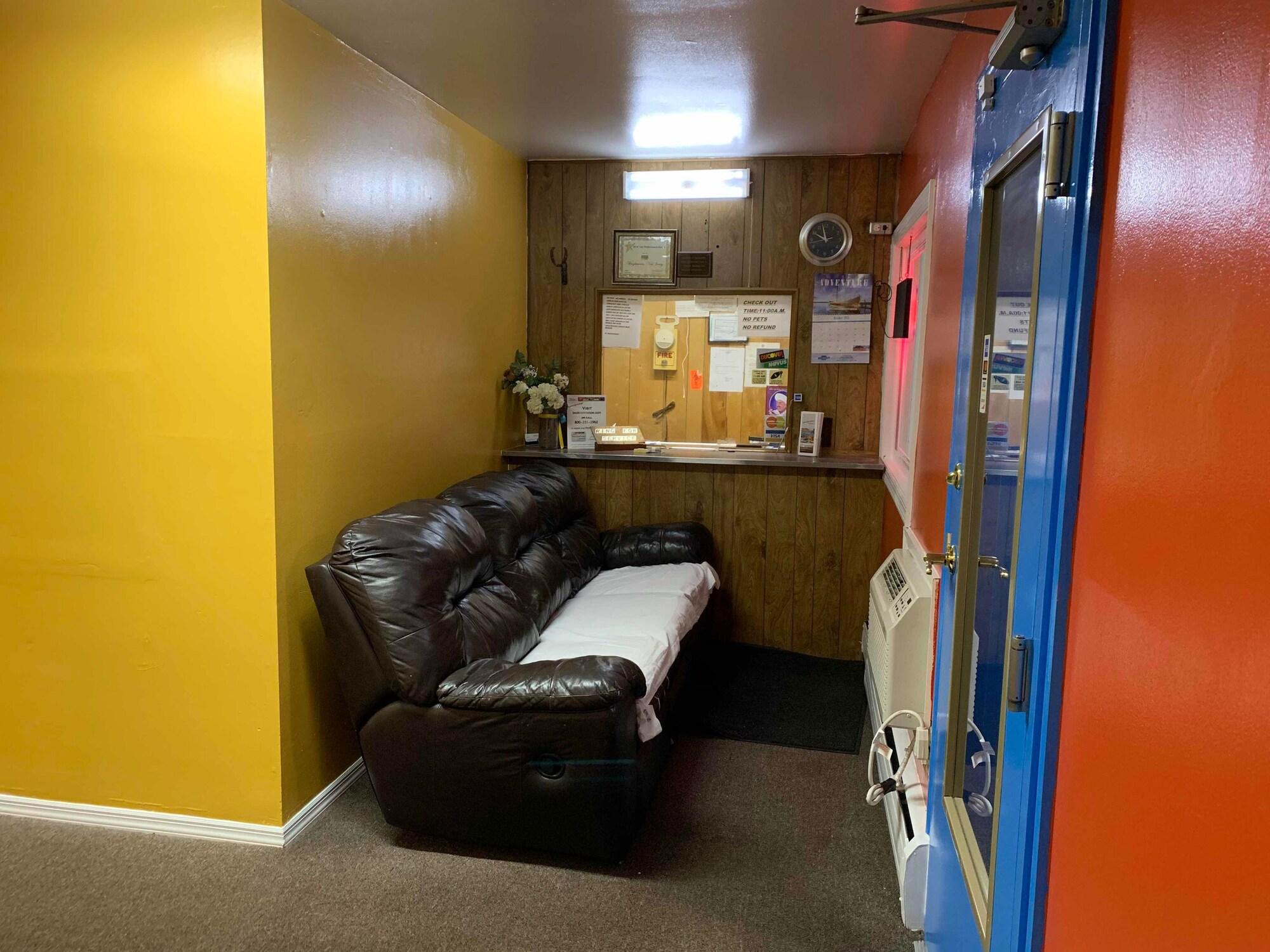 Vista Lobby Scottish Inns