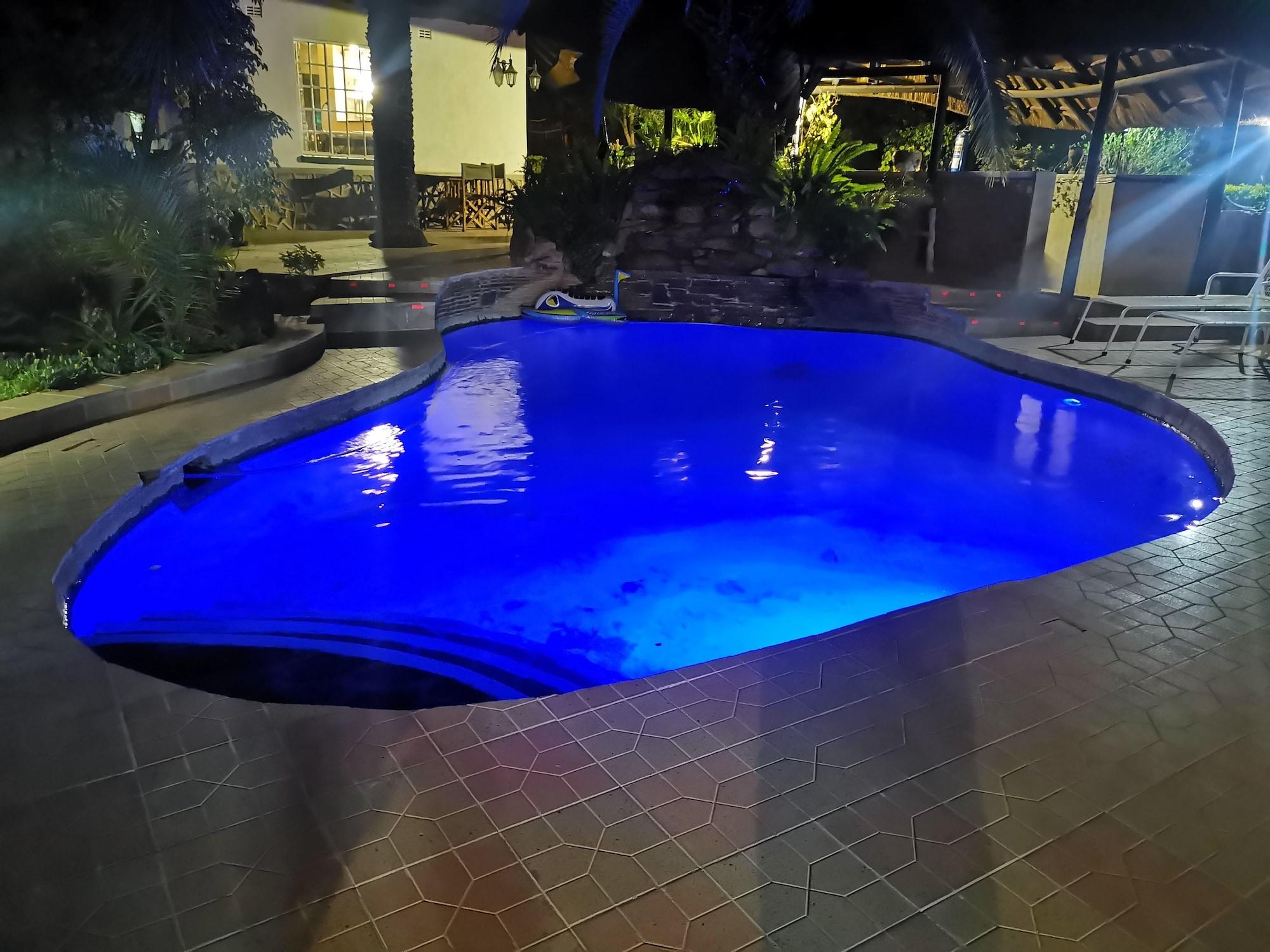 Vista Exterior Parrot Lodge