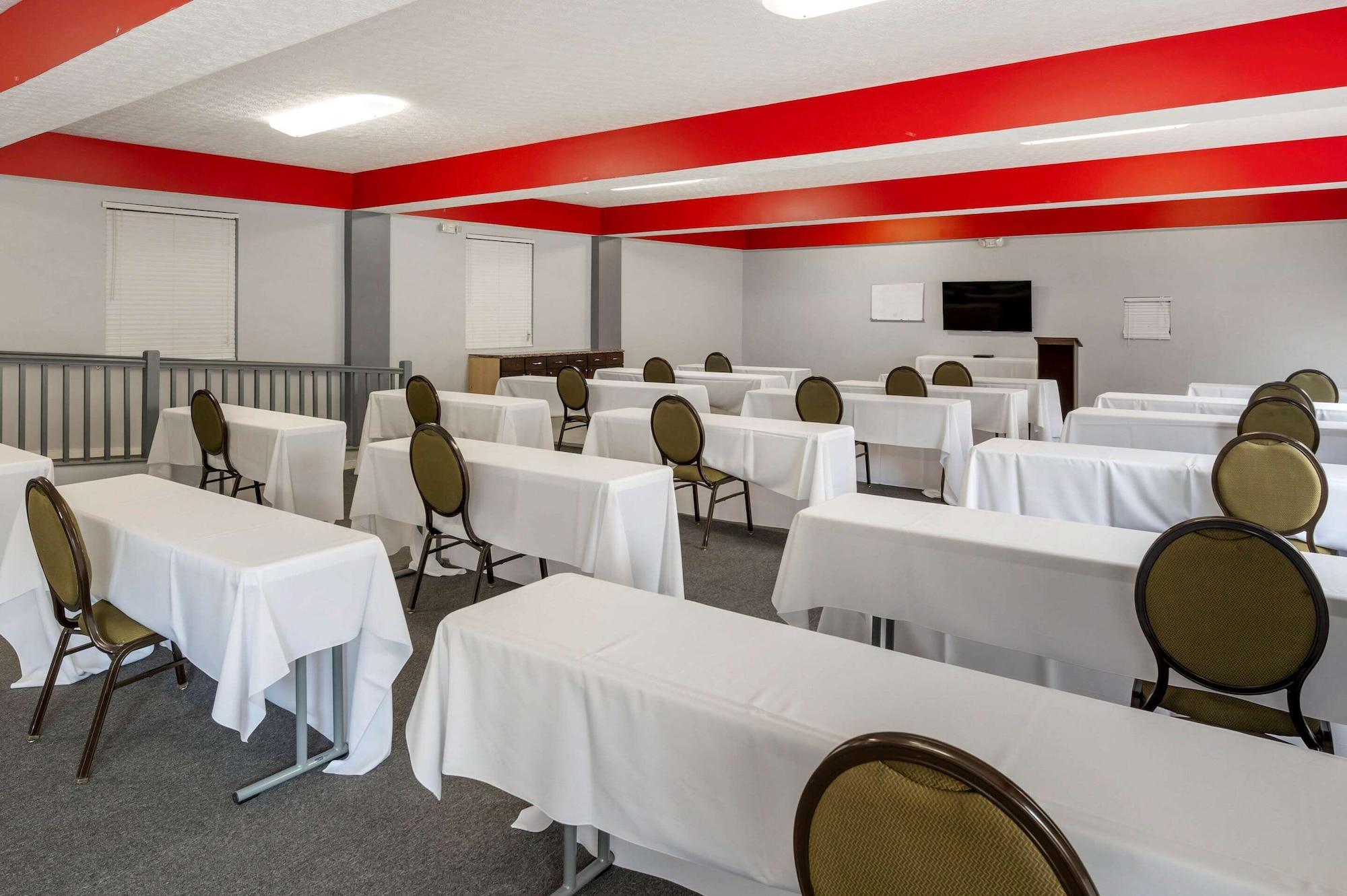Sala de Reuniones Quality Inn & Suites