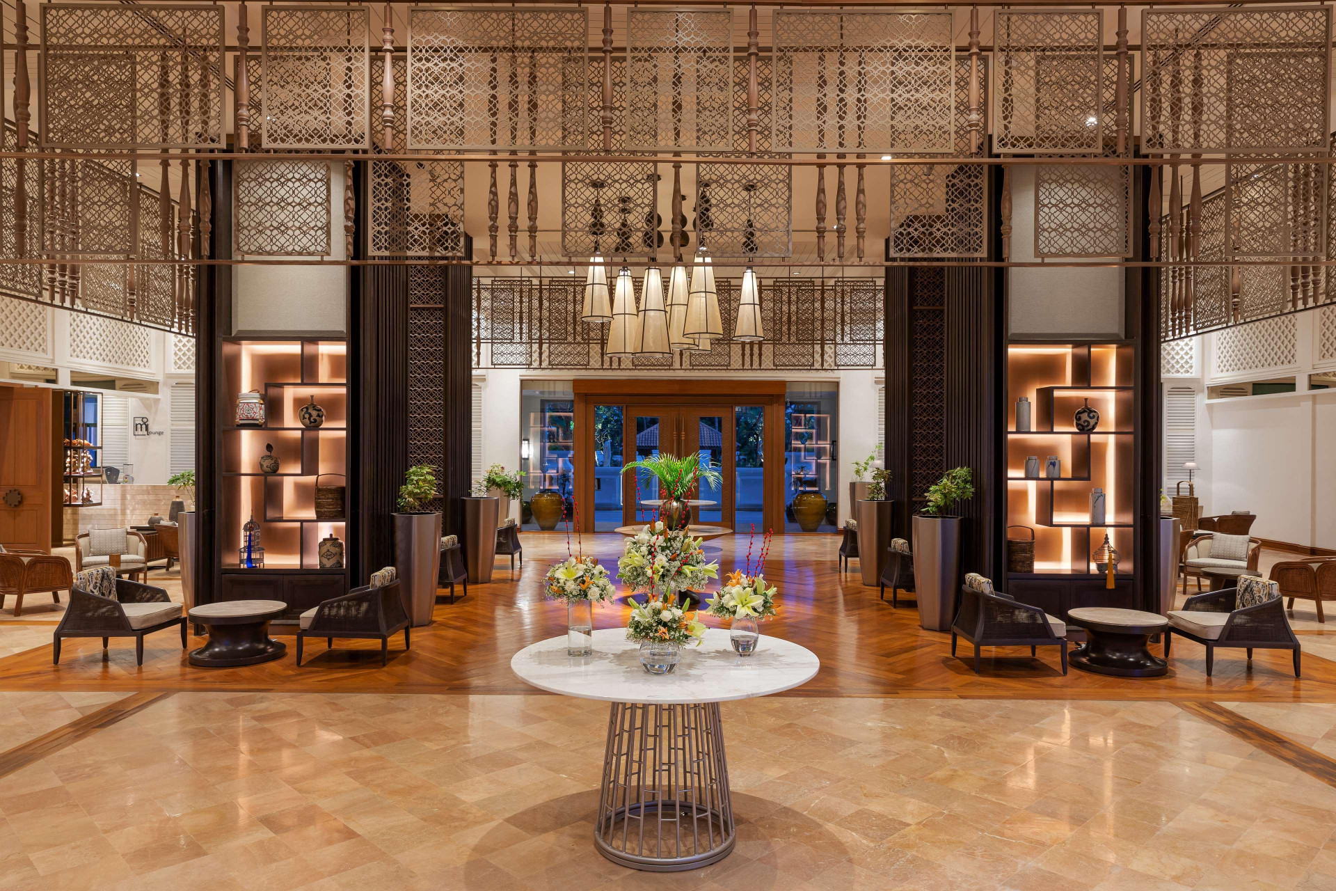 Vista Lobby Hilton Mandalay