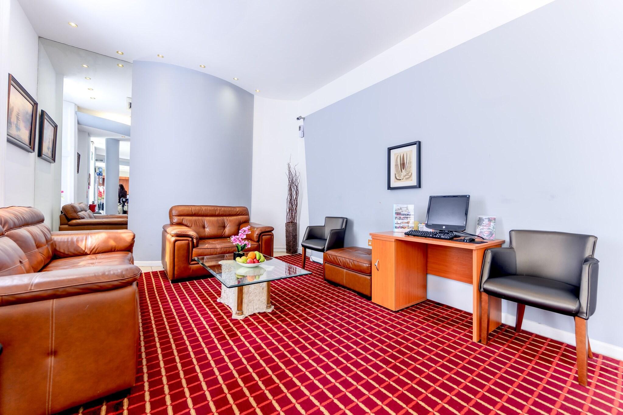 Vista Lobby Brunel Hotel