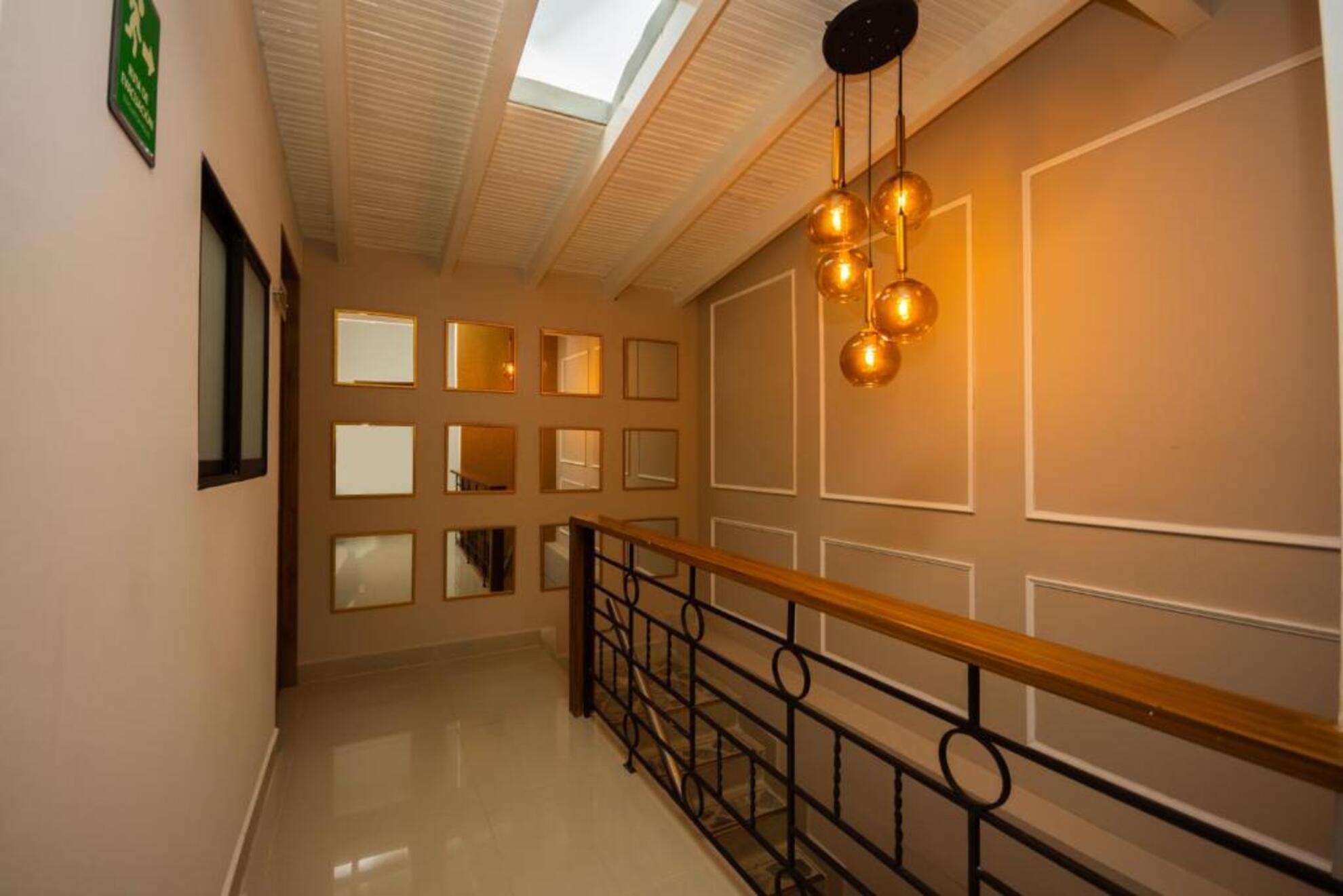 Corredores / Escaleras NAIOT HOTEL BOUTIQUE