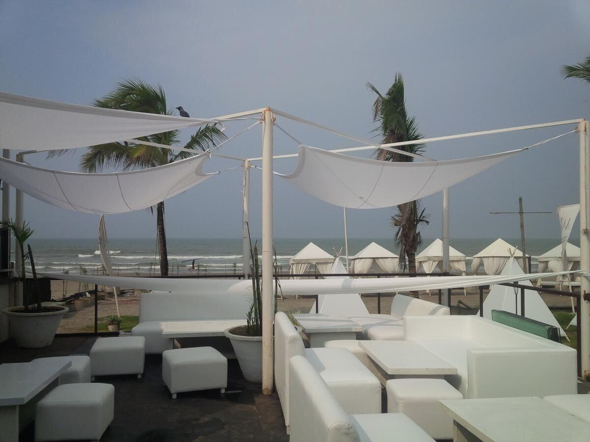 Varios Marbela Beach Resort