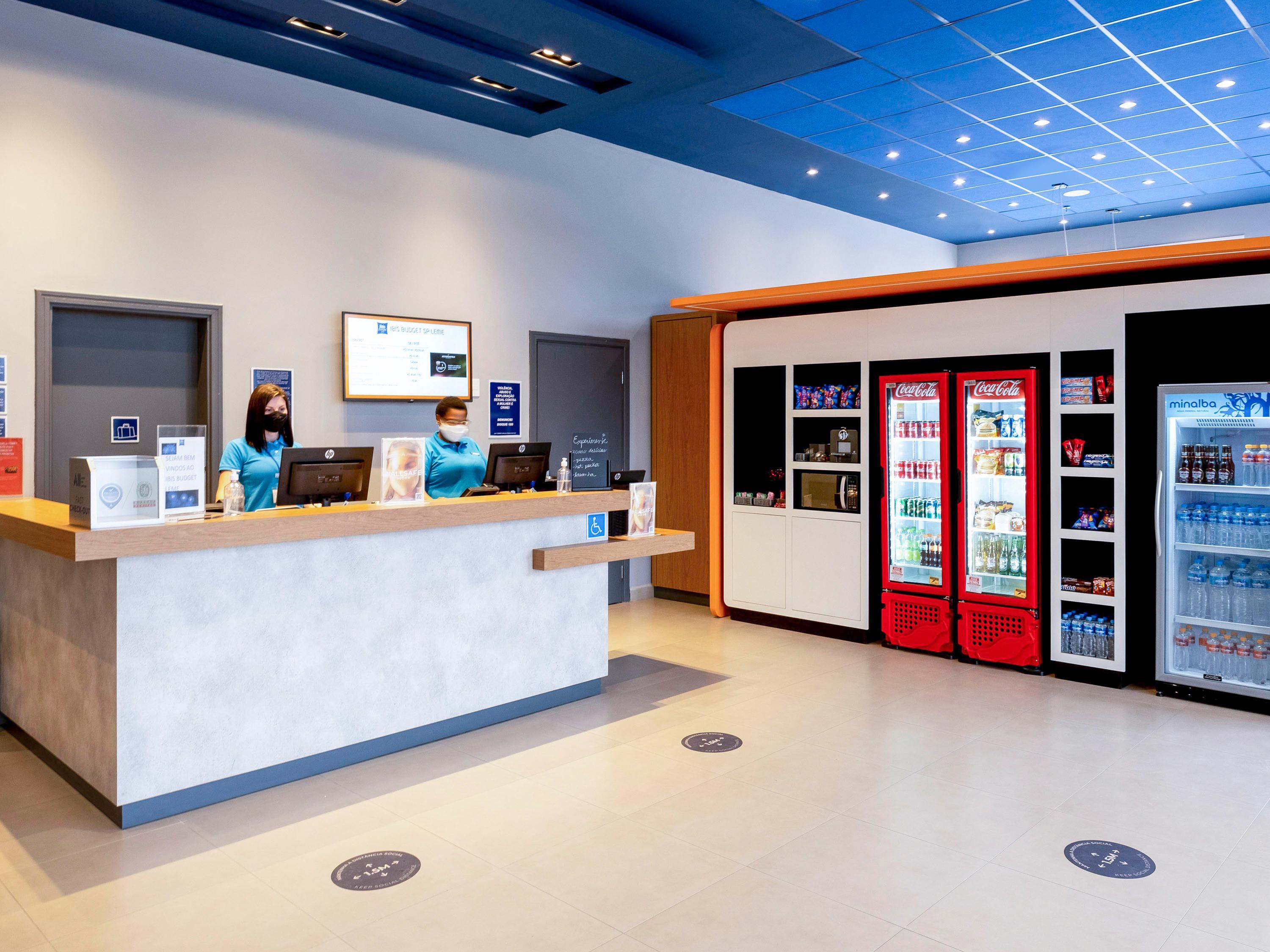 Bar/Salón ibis budget Leme SP