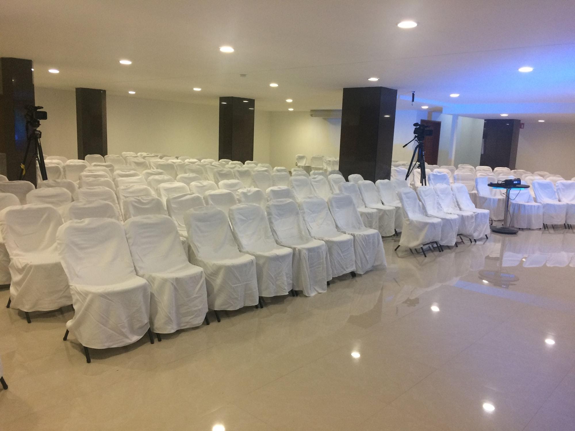 Sala de Reuniones Hotel Real Plaza Aguascalientes