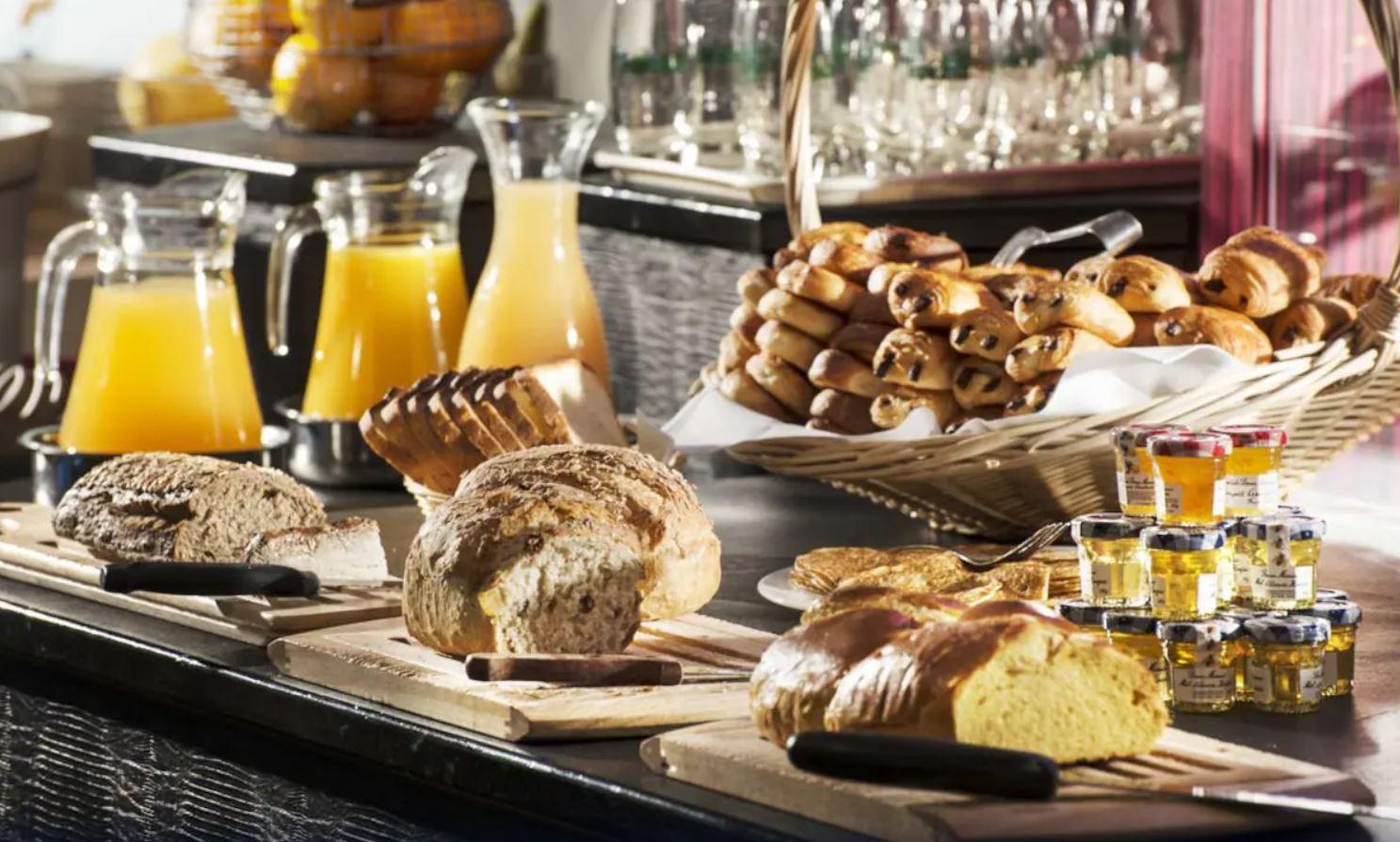 Restaurant Les Pins Thalasso SPA Valdys