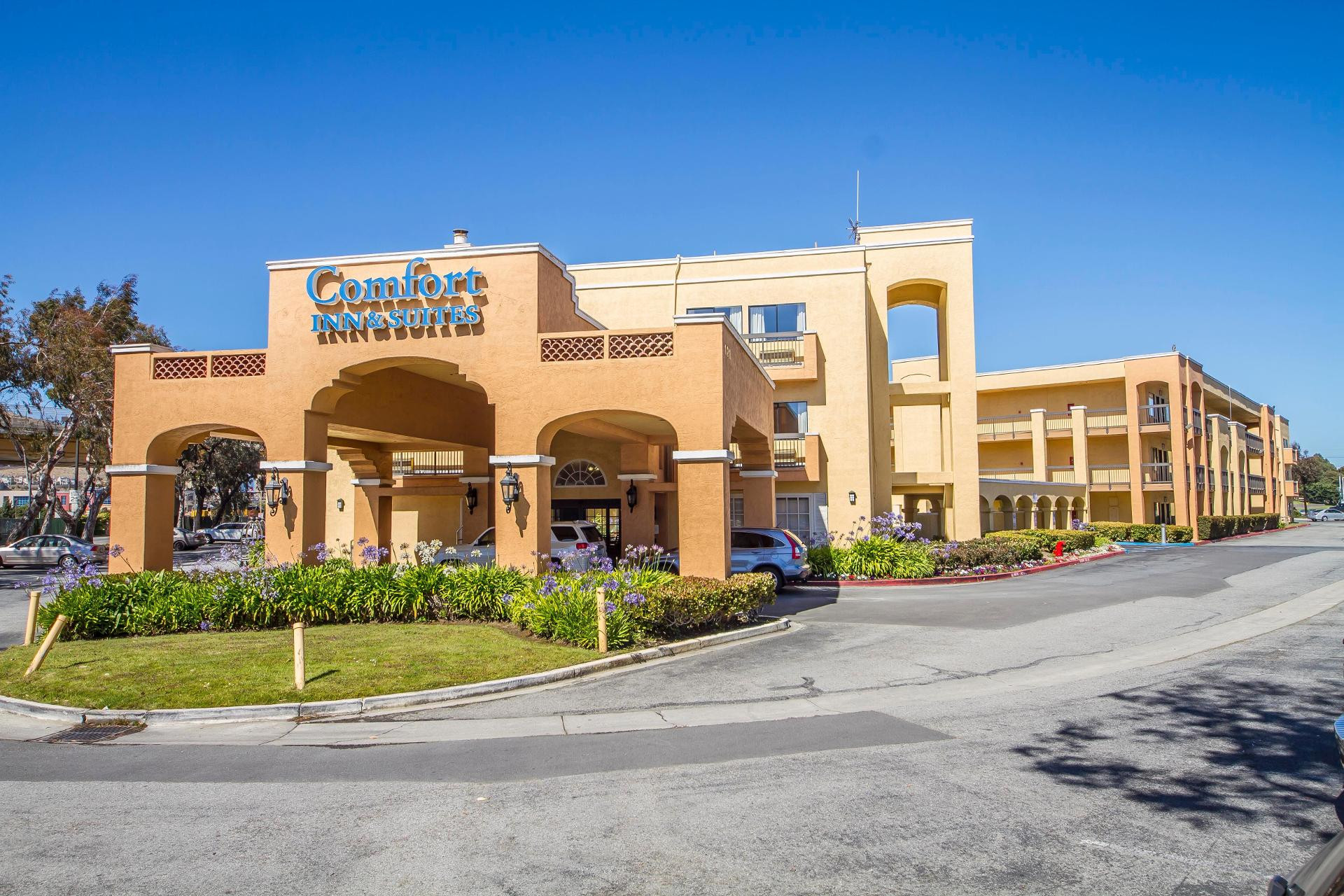 Vista Exterior Comfort Inn and Suites San Francisco Airport North