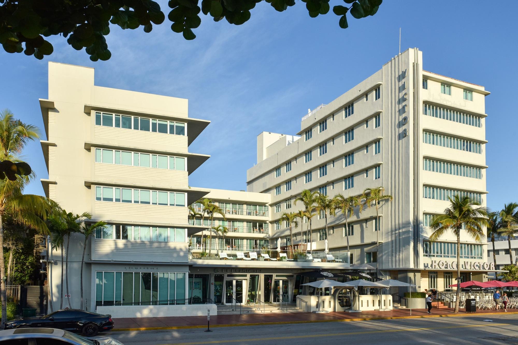 Vista Exterior Hotel Victor