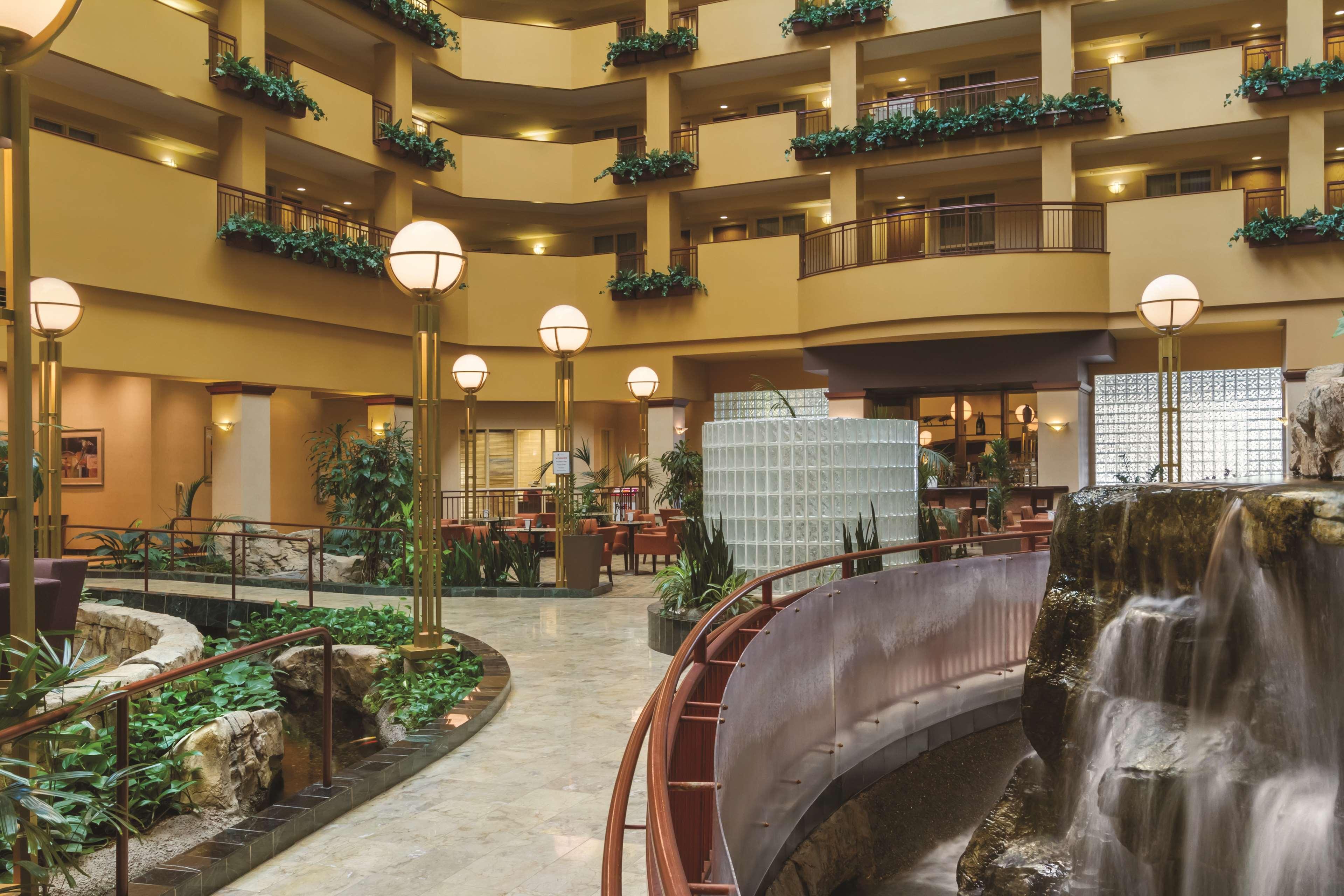 Vista Lobby Embassy Suites by Hilton Portland Airport