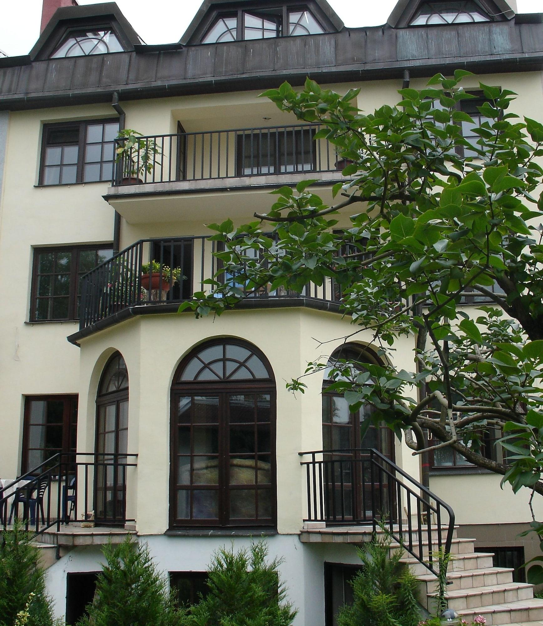 Varios WawaBed Bed & Breakfast