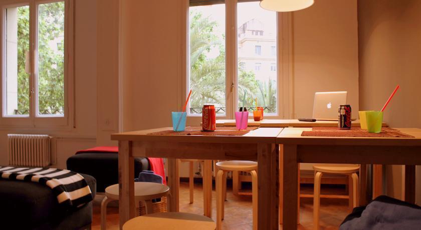 Restaurant Wow Hostel Barcelona