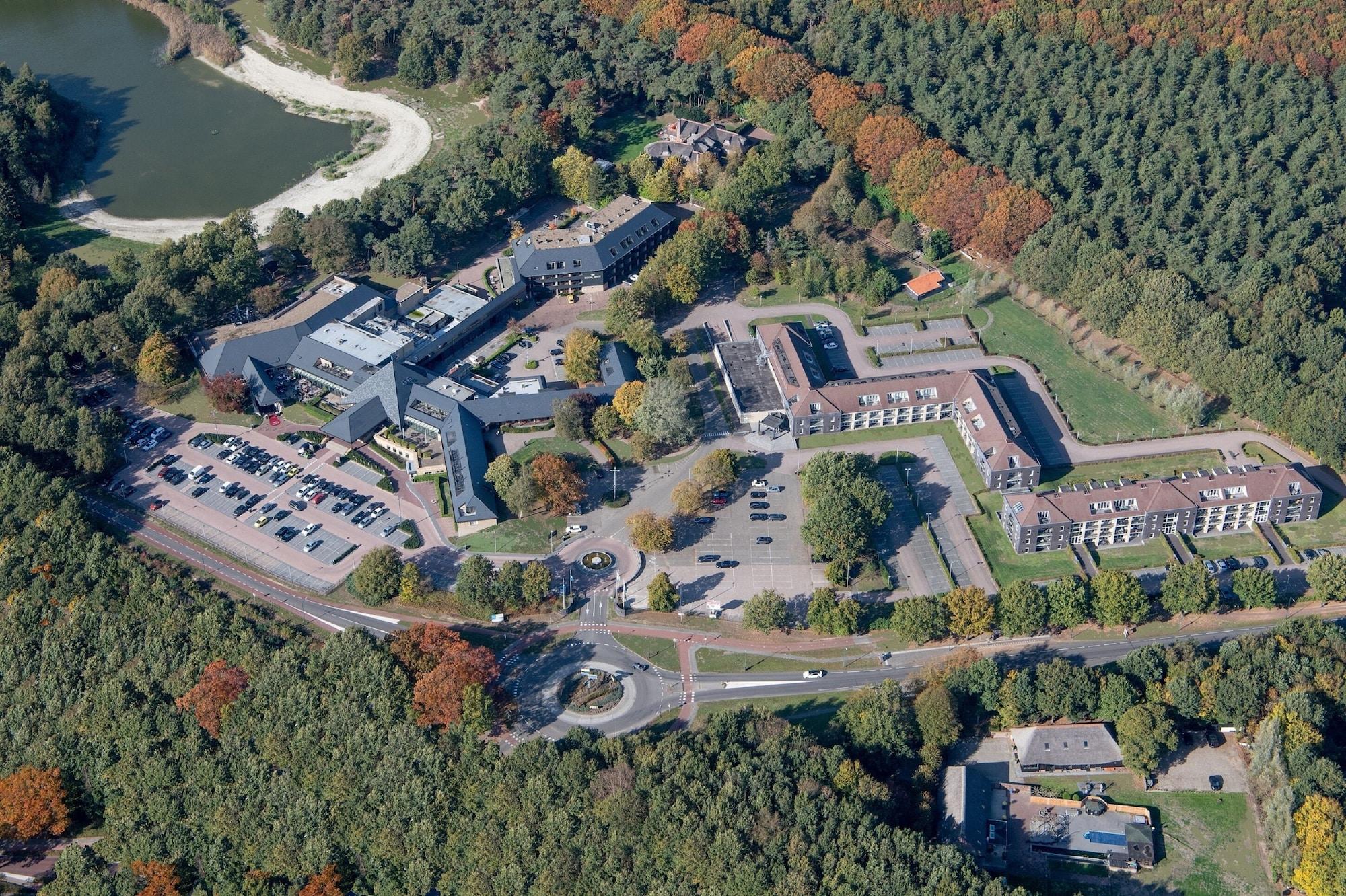 Vista Exterior Van der Valk Hotel Gilze - Tilburg