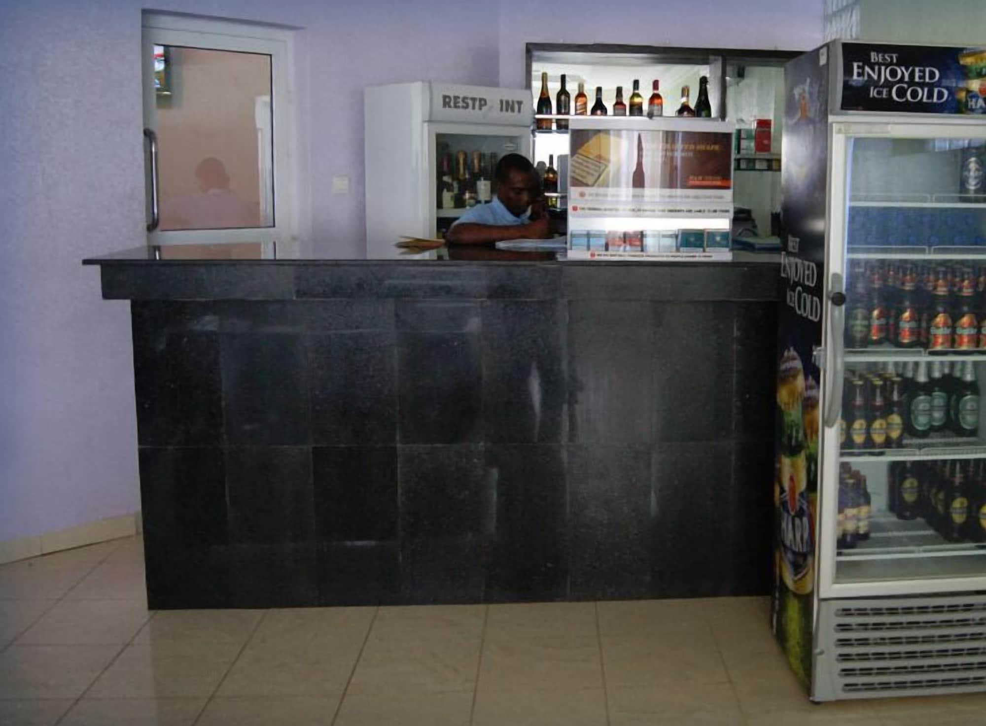 Bar/Salón Hotel Monte Carlo