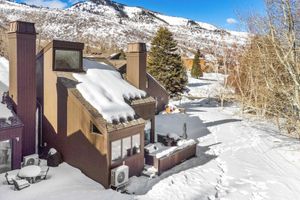 Alquiler Vacacional - Quicksilver by Avantstay Park City Town House in Great Location!