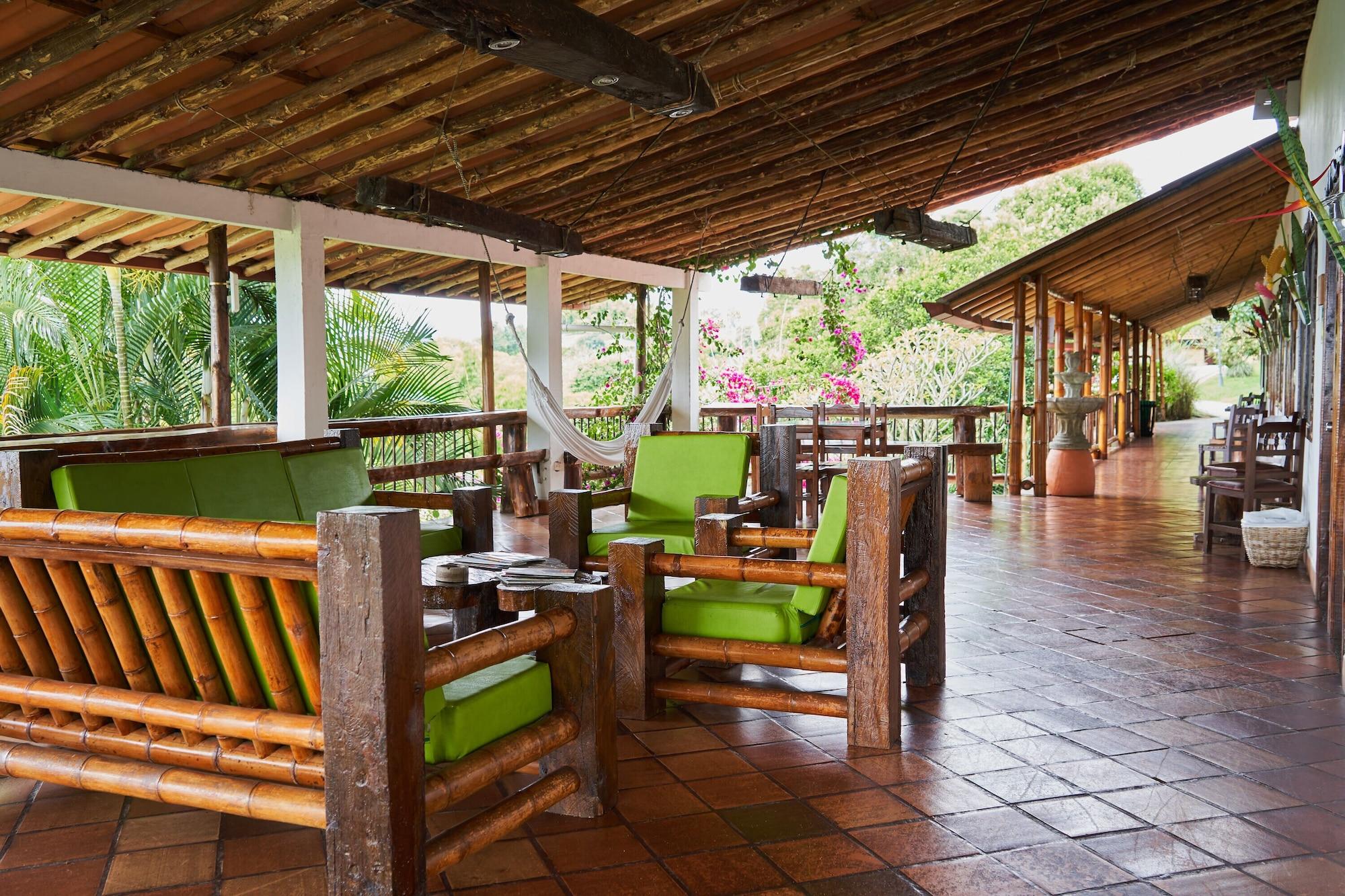 Vista Lobby Hacienda Combia
