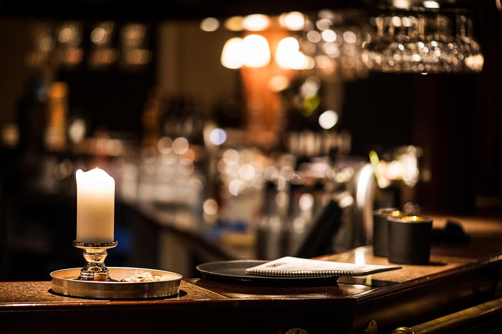 Bar/Salón First Hotel Olofström