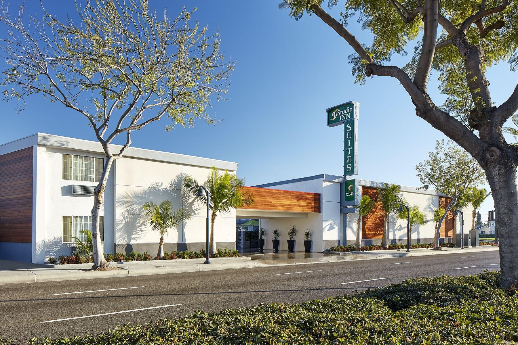 Varios Studio Inn and Suites at Promenade Downey