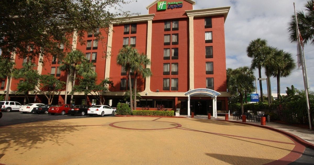 Holiday Inn Express Miami International Airport, Miami | Accommodations ...