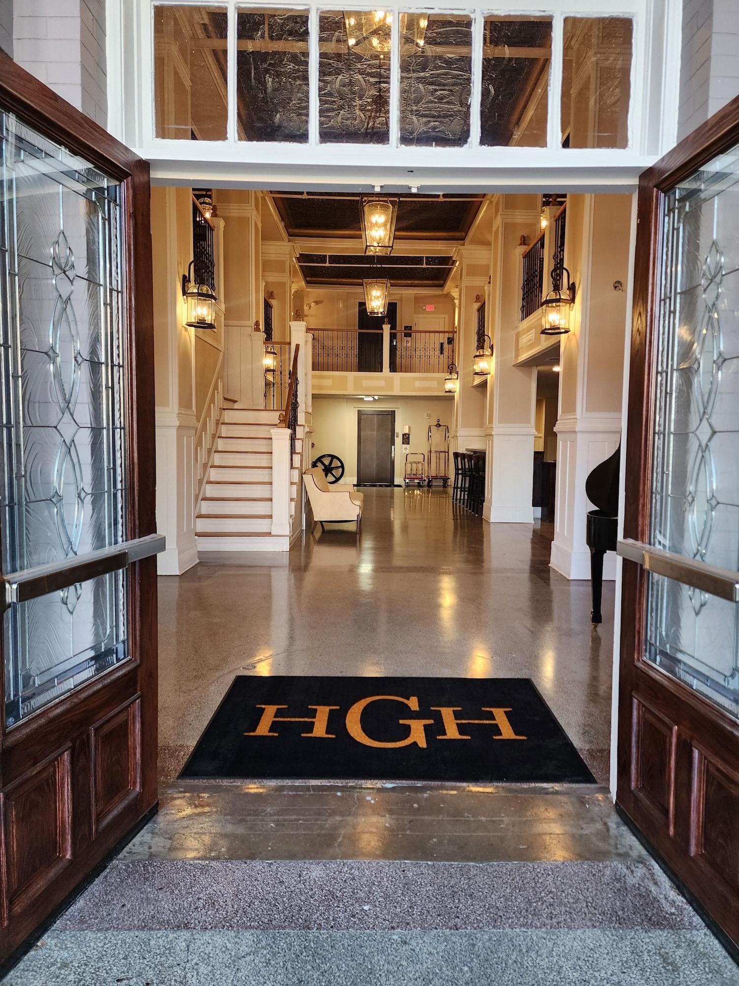 Vista Lobby Historic Griffin Hotel