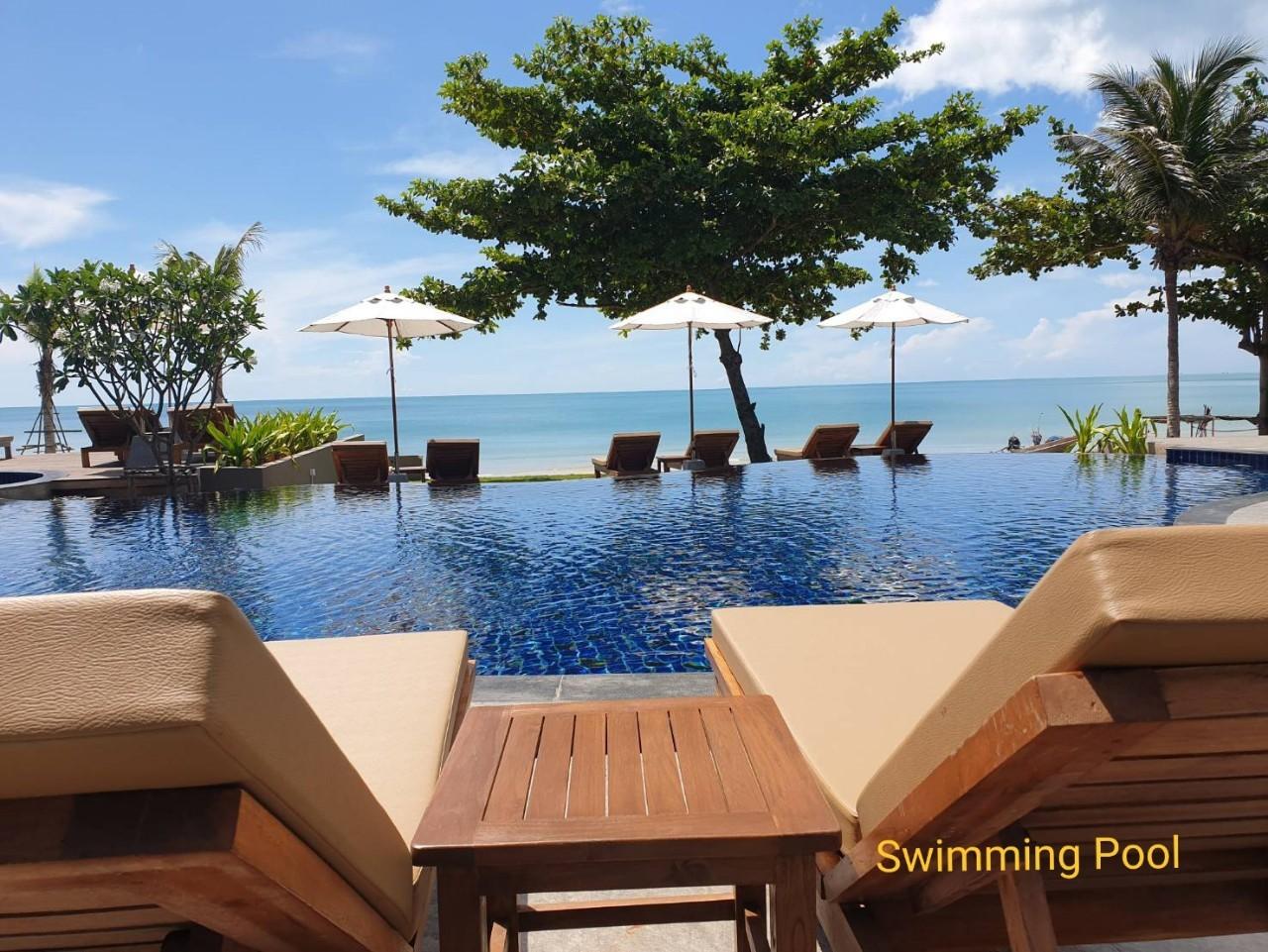 Vista Piscina Khanom Beach Resort & Spa