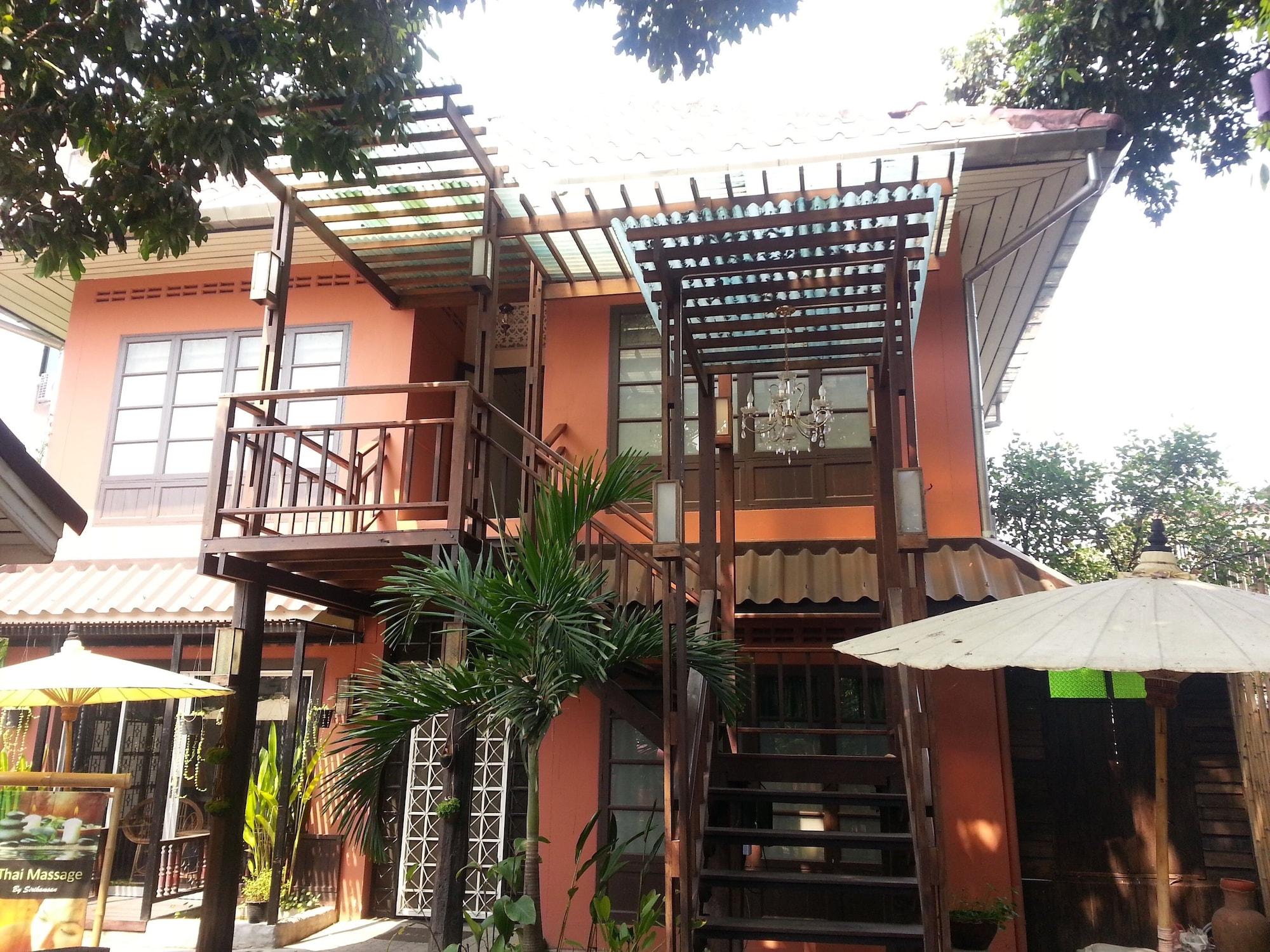 Varios Sirikamsan House