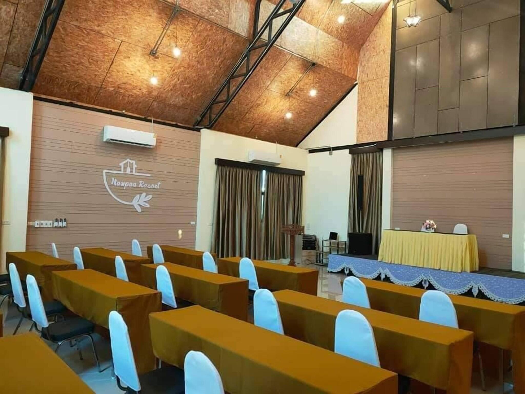 Sala de Reuniones Nan at Pua