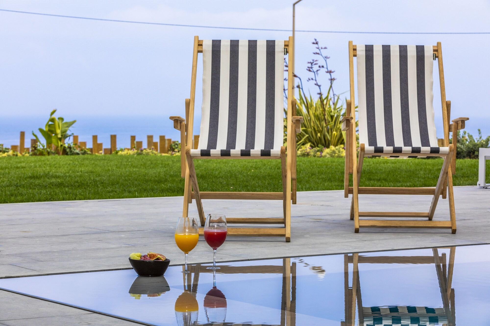 Vista Piscina You and the sea