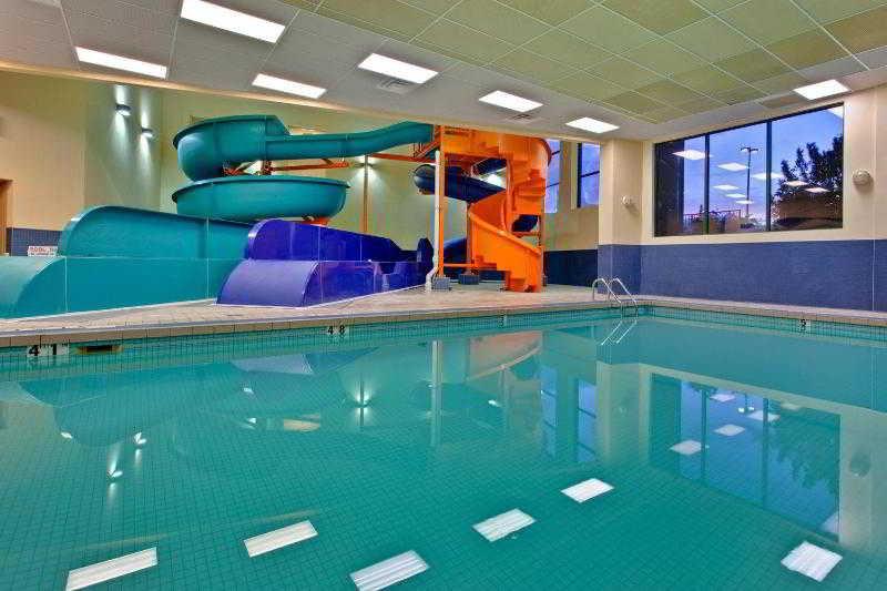 Vista Piscina Kanata Kelowna Hotel and Conference Centre